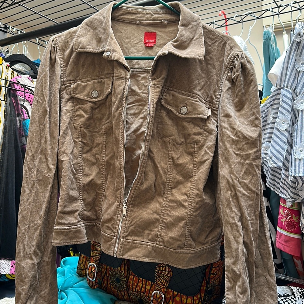 Brand: Esprit; Color: beige; Size: US 12.